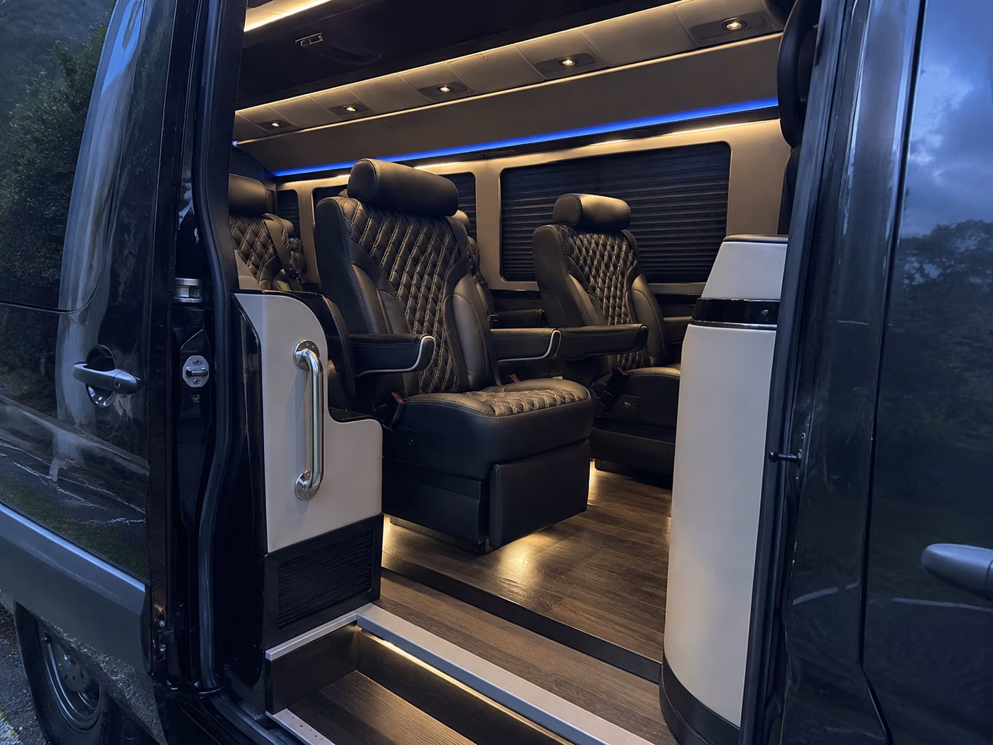book a bus for your next corporate event 4