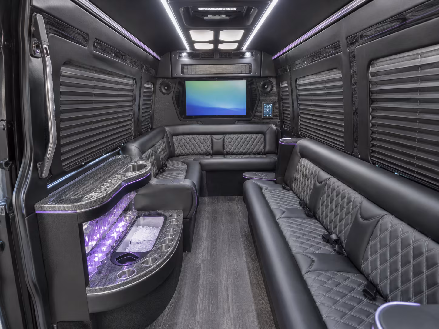 book a bus for your next private event 1