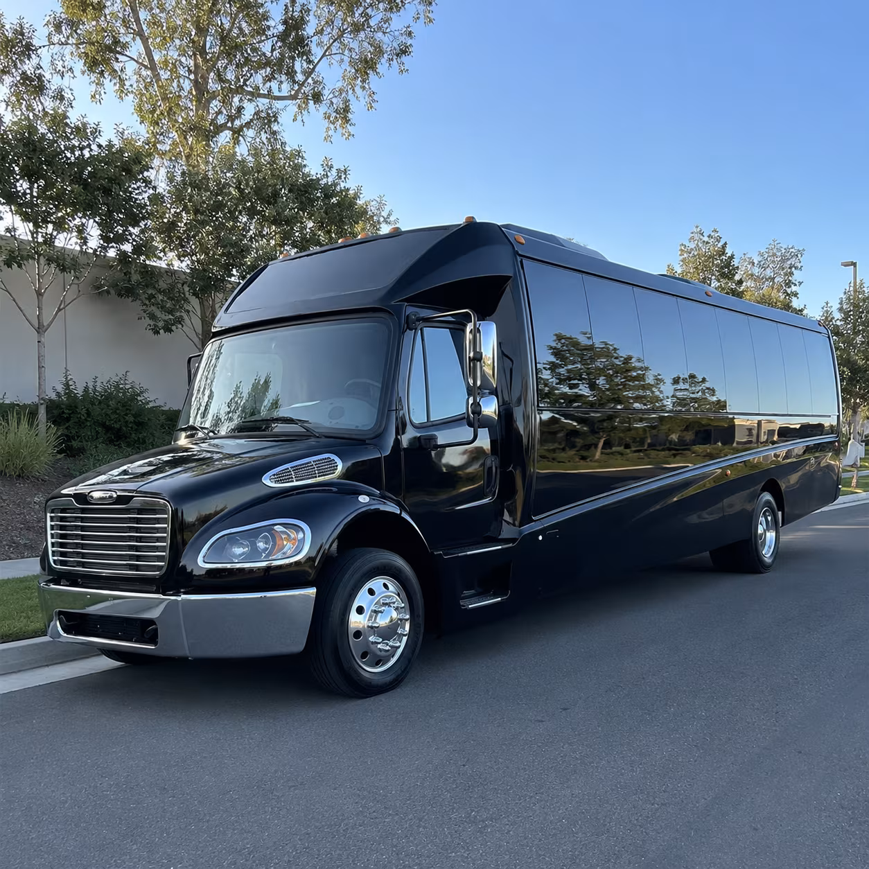 mesa 25 passenger minibus