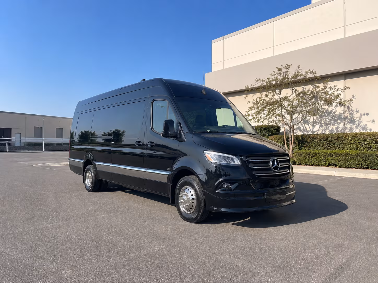 sprinter vans and minibuses for intimate mesa wedding groups